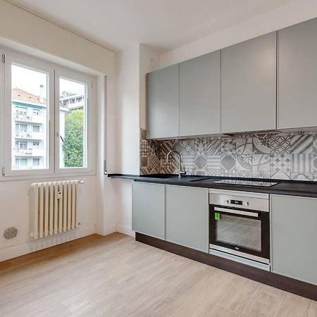 Easylife - Cozy & Comfy Apt In Design District ميلان المظهر الخارجي الصورة