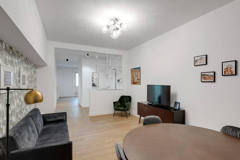 Easylife - Cozy & Comfy Apt In Design District ميلان المظهر الخارجي الصورة