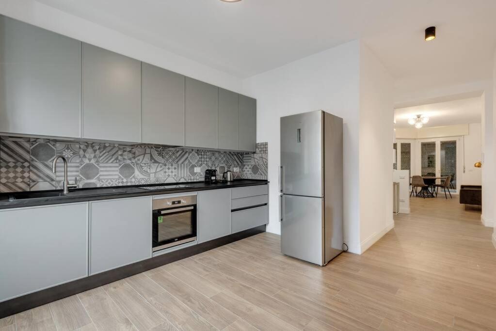 Easylife - Cozy & Comfy Apt In Design District ميلان المظهر الخارجي الصورة